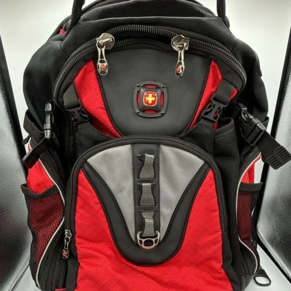 SwissGear Laptop Backpack in Black and Red